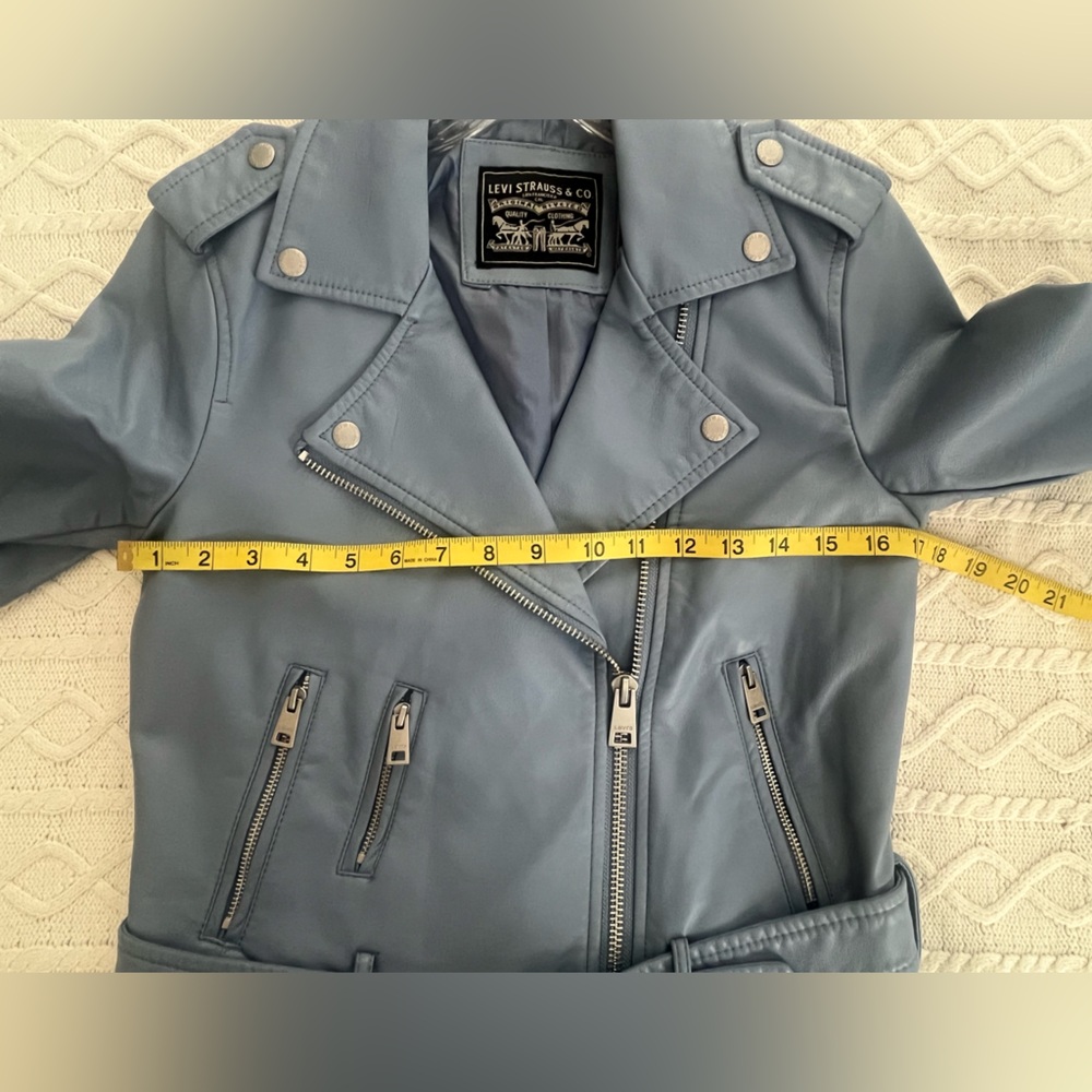 Levi's Light Blue Faux Leather Jacket Like New! Women’s Size XS - Picture 10 of 16